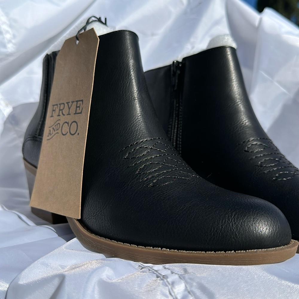 FRYE AND CO. Booties
